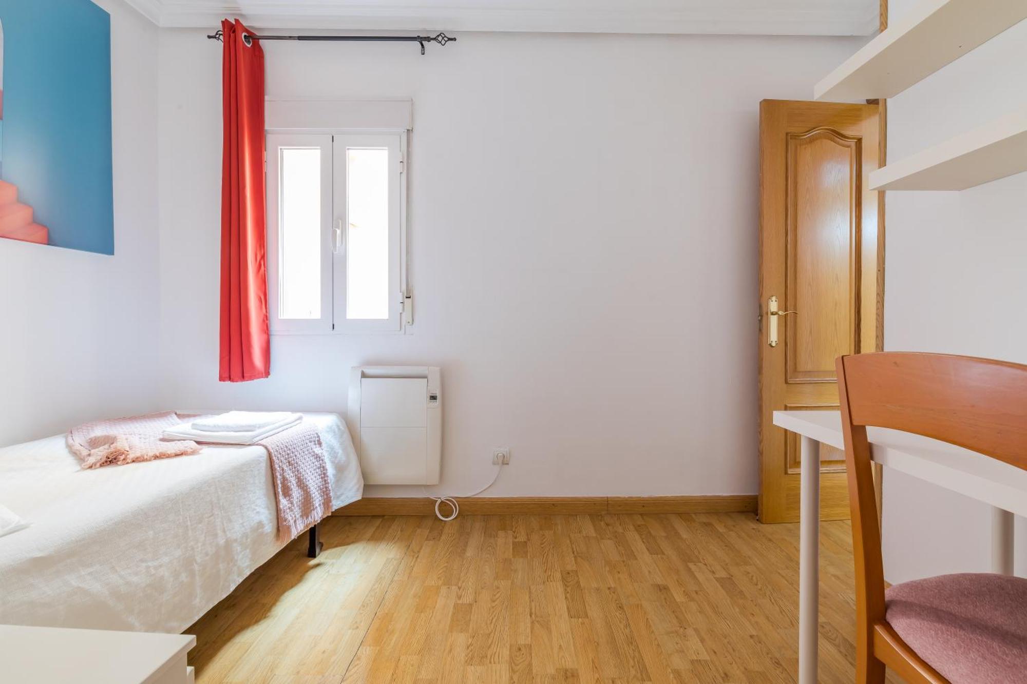 Apartamento Confortable Y Funcional En Vallecas Madrid Extérieur photo
